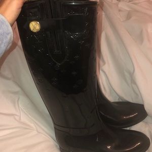 lv rain boots